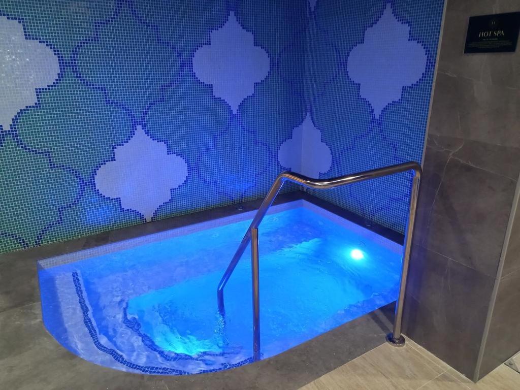 New Cp Luxury Studio With Spa Gibraltár Kültér fotó